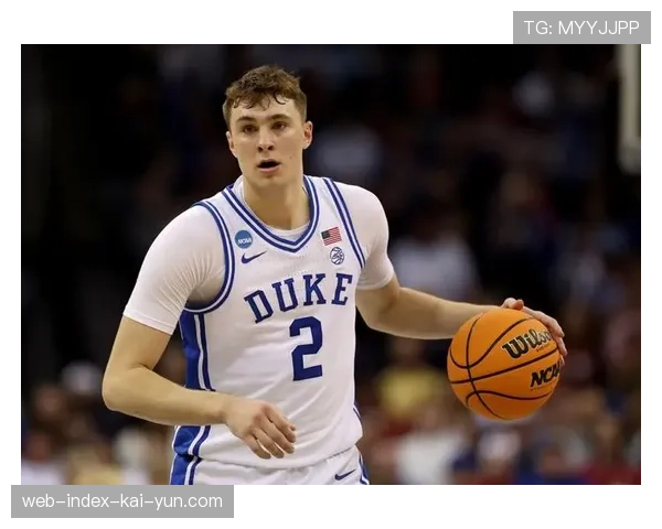 弗拉格对阵湖人砍下45分8篮板9助攻,独行侠状元秀持续高光